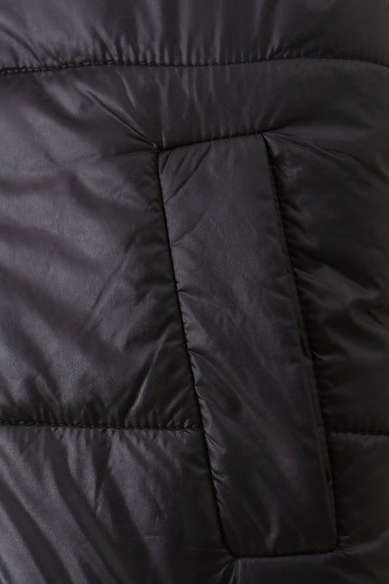 Black mom&me puffer vest