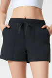 Black / 4